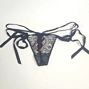 Victoria's Secret black lace G-string embellish jewels women's size medium